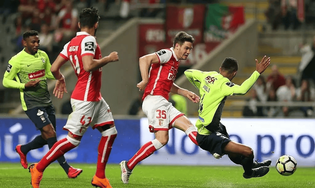 包含波士顿凯尔特人迎葡超关键赛，国际比赛日迎来里程碑，赛场秩序良好，阵容厚度经受考验的词条