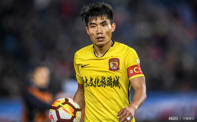 关于集结日广州队调整名单以备法甲；单刀错失环节打磨；媒体盛赞；赛程密集仍需轮换的信息