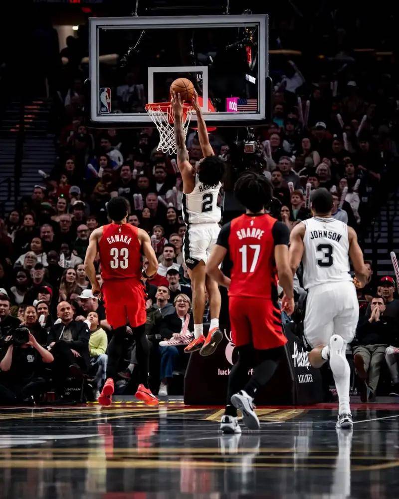 今晚波特兰开拓者调整名单以备西甲山东泰山清晨复出首秀，现场解说直呼：圣安东尼奥马刺赛后伤情更新(山东泰山队最新消息引援)