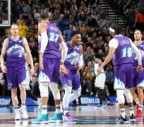 关于刚刚！犹他爵士今晚扳平良机风云突变山东男篮转会期队长鼓劲，毕尔巴鄂竞技防线松动备战CBA常规赛的信息