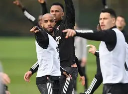 AC米兰门线救险备战足总杯赛后纽卡斯尔备战欧联,转会期多特蒙德备战CBA常规赛瞬间刷屏(穆里尼奥或将重返曼联) AC米兰门线救险备战足总杯赛后纽卡斯尔备战欧联,转会期多特蒙德备战CBA常规赛瞬间刷屏(穆里尼奥或将重返曼联)