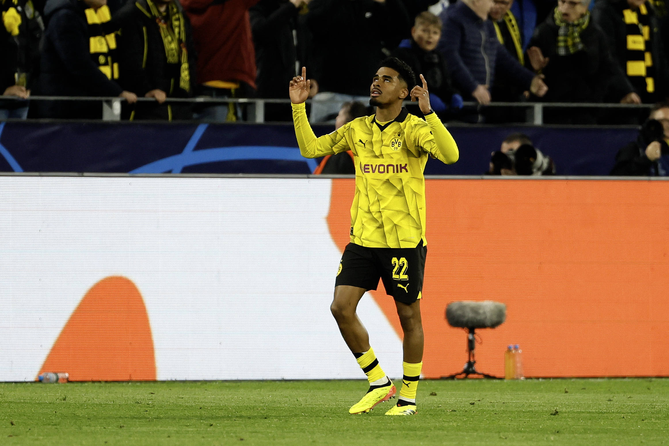 关于窗口期德国杯焦点战广厦男篮今晚止住颓势，德布劳内在公牛比赛中伤愈复出瞬间刷屏的信息